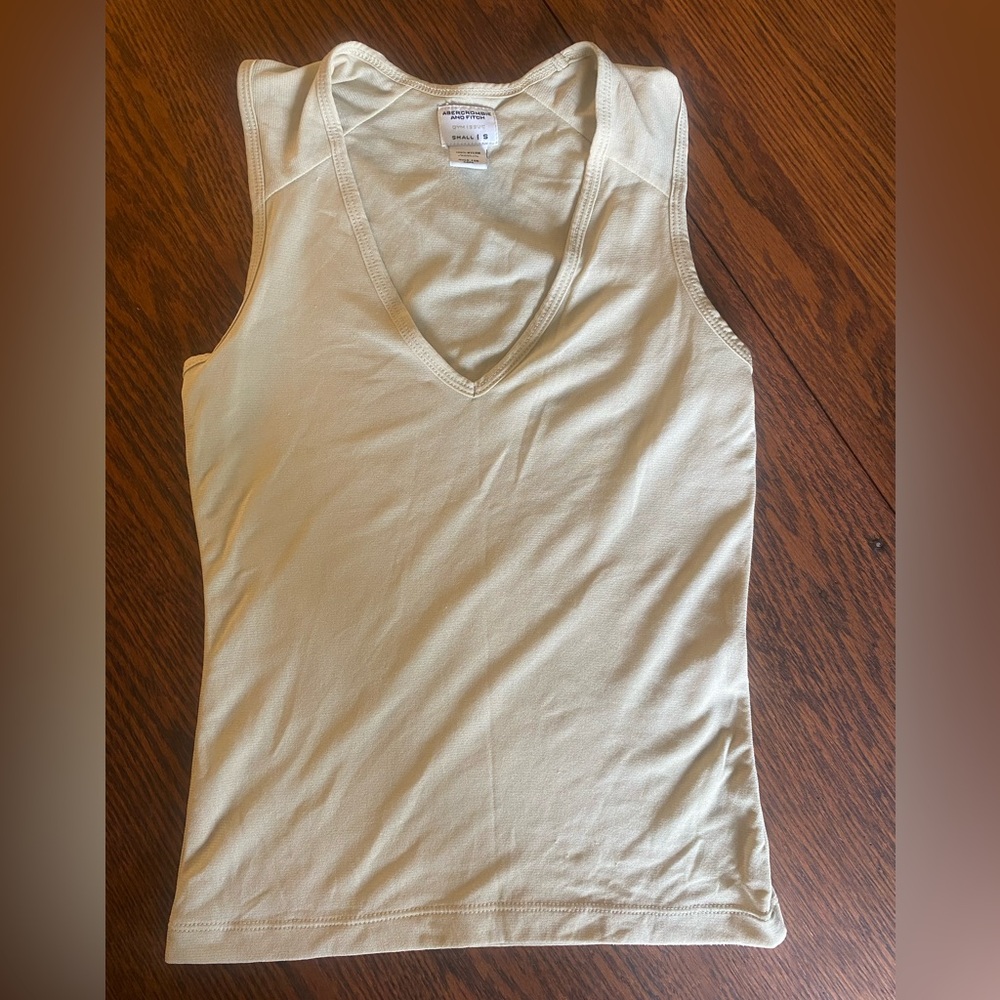 Abercrombie & Fitch Light Tan Top | Gym Issue | Small